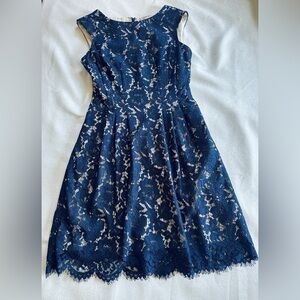 VINCE CAMUTO Navy Floral Lace Cocktail A-Line Dress | Women’s 4